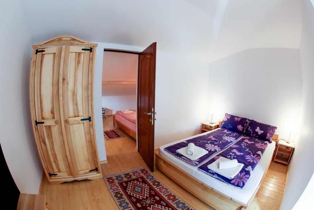 Landhaus Bed&Breakfast Viseu de Sus Bilik gambar
