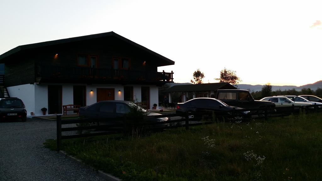 Landhaus Bed&Breakfast Viseu de Sus Luaran gambar